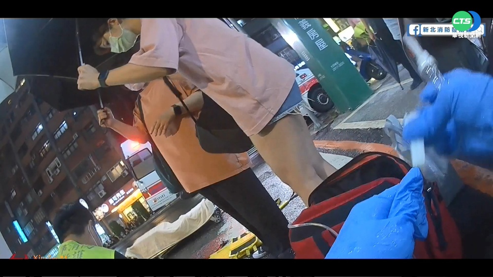 新北60歲老翁突"倒地" 2路人熱心急救