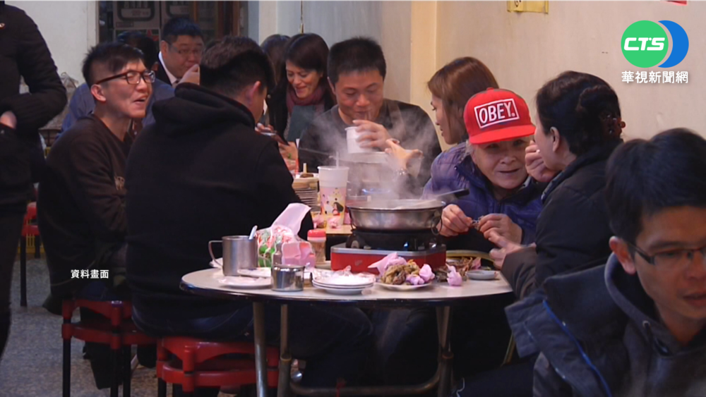 吃完薑母鴨倒地 男搶救10小時仍不治