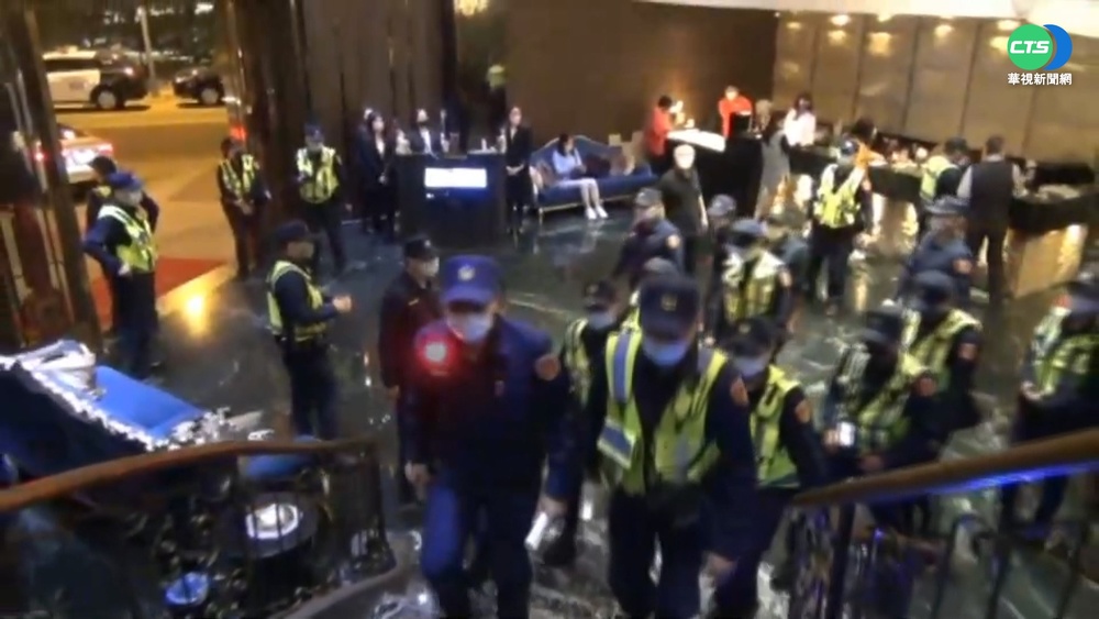 酒客沒帶小黃卡闖包廂 業者最高罰1.5萬