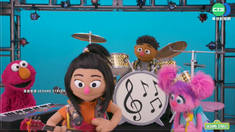 芝麻街首個亞裔布偶 韓裔"芝英"出列