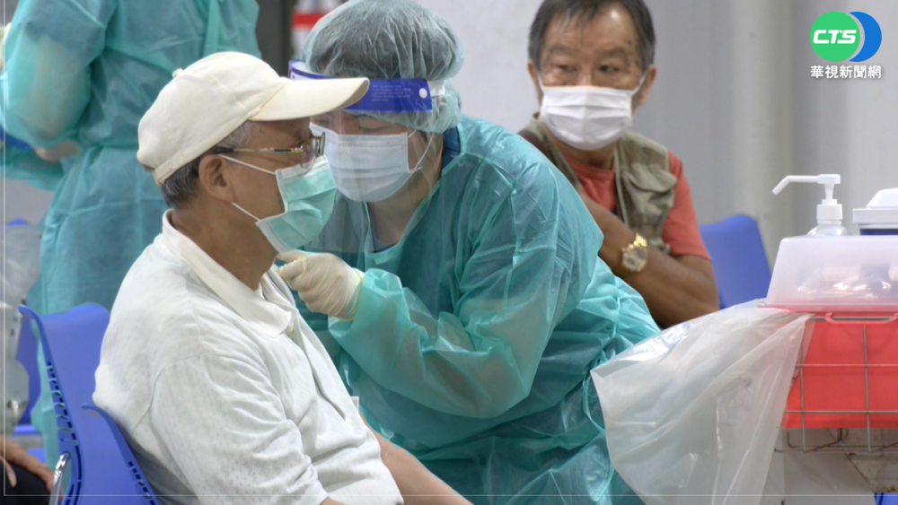 第1劑AZ混打 今上午10點開放意願登記