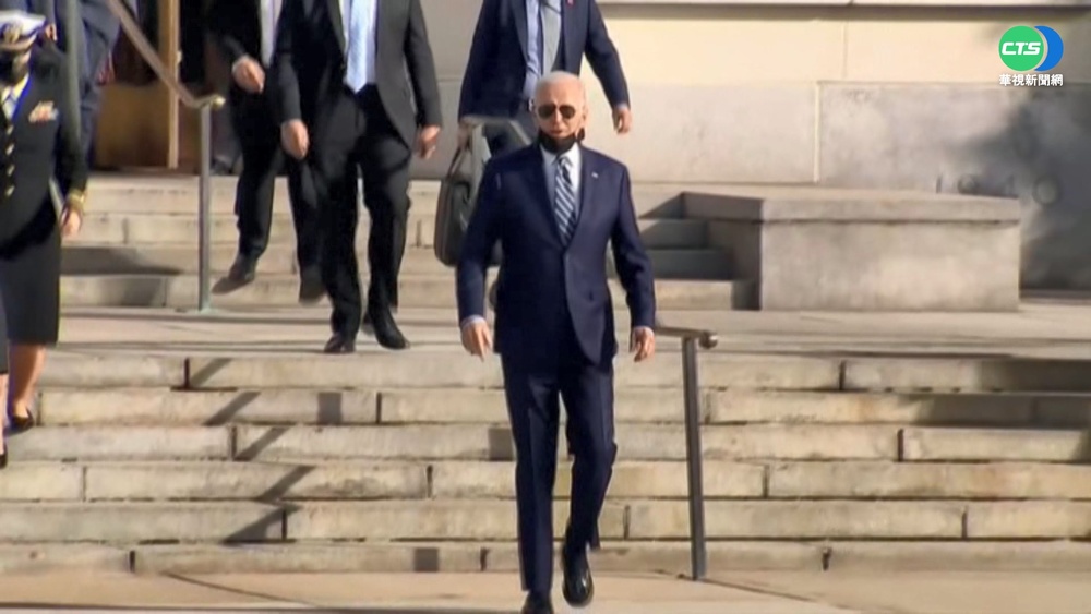 拜登健檢後離開醫院 表示身體狀況良好!