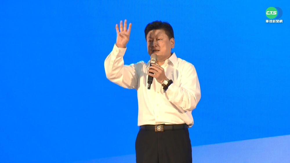 傅崐萁"同舟"回歸惹議 首與朱立倫同台