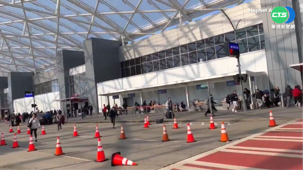 旅客行李槍枝走火 亞特蘭大機場陷混亂