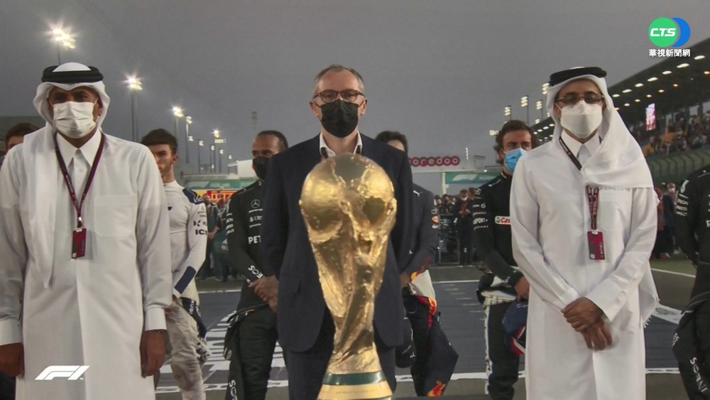 F1傳奇車手復出 睽違7年再登頒獎台