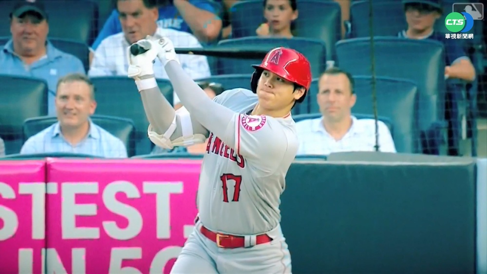 投.打入選年度最佳陣容 大谷史上第1人!