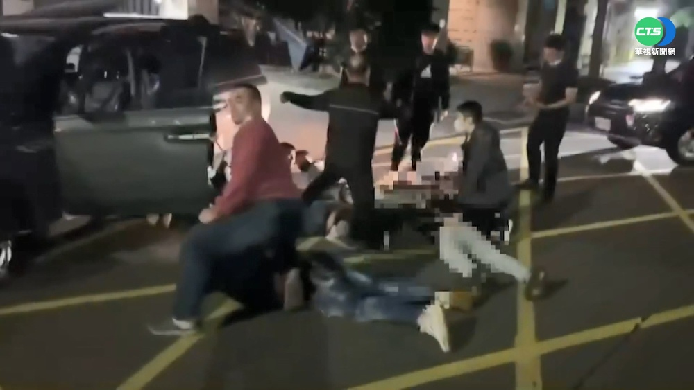 愛裝闊借錢不還 男遭擄上山痛毆命危