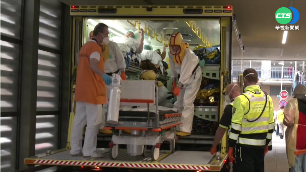 捷克單日確診逾2萬 總統一出院就確診