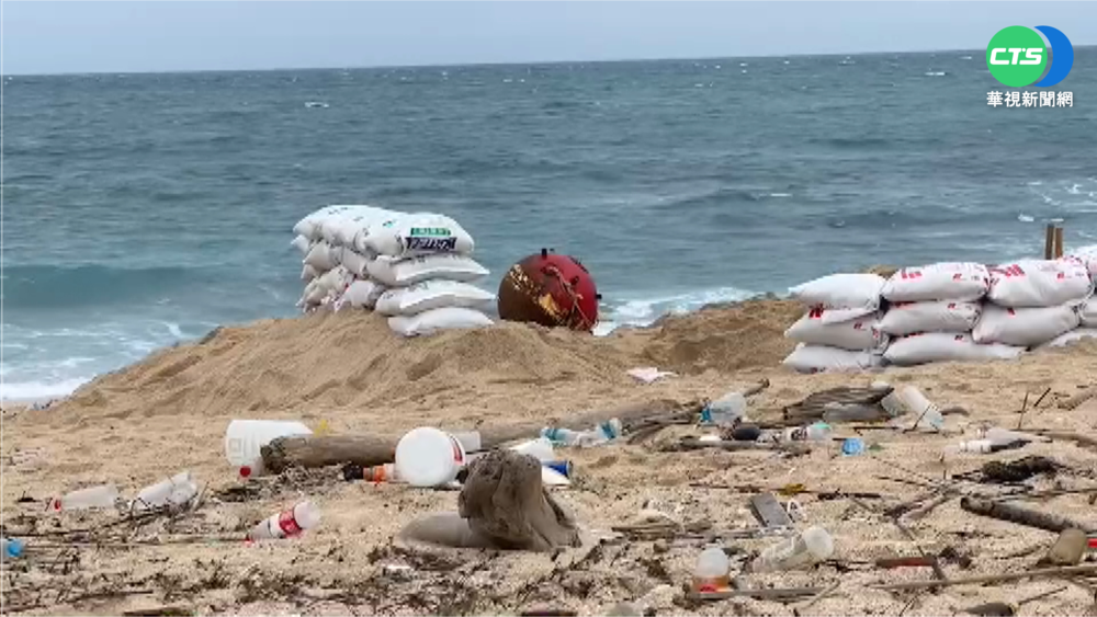 澎湖沙灘驚見水雷未爆彈 軍方今晨引爆