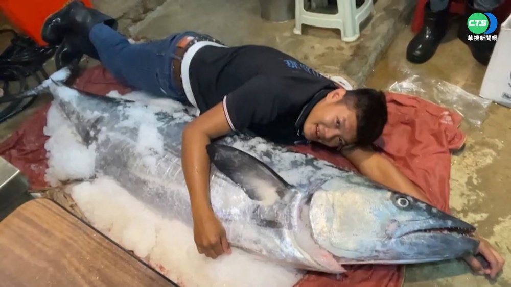 今年最大尾! "大耳"每公斤破千元賣出