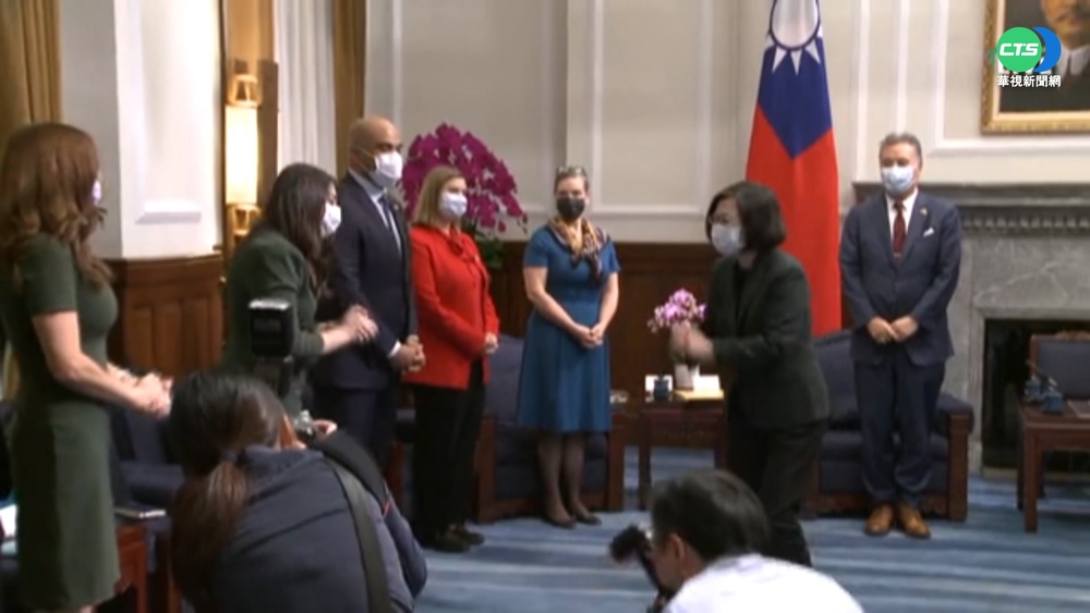 見美議員團 總統:退輔會派員常駐華府