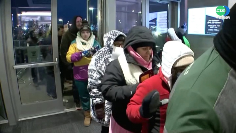 Omicron陰霾籠罩 美"黑五"消費力恐降