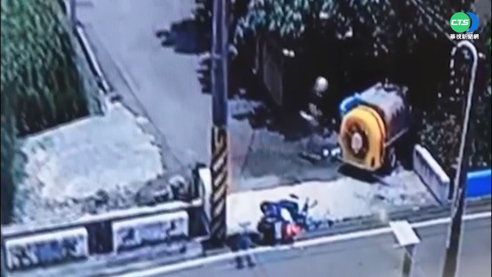 摔出拼裝消毒車被輾過 村長劫後餘生