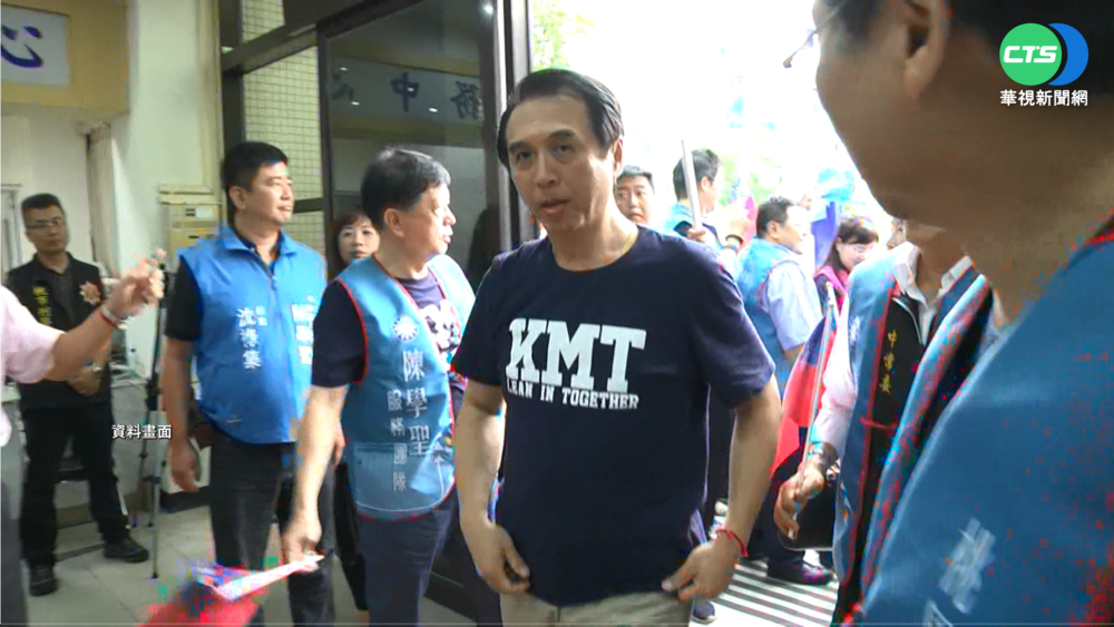 陳學聖讚顏家拚生育 挨轟鼓勵未成年懷孕