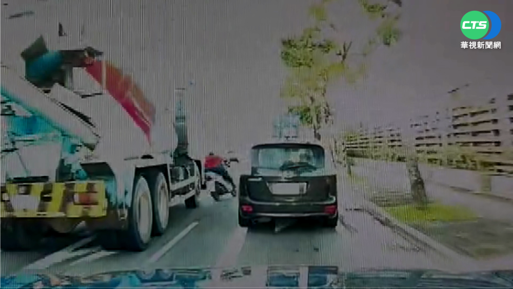 疑視線死角釀禍!老婦遭預拌車撞輾身亡