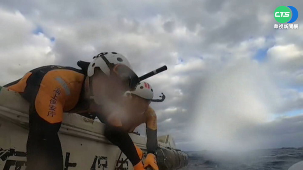 日69歲老翁意外翻船 海上漂流22小時