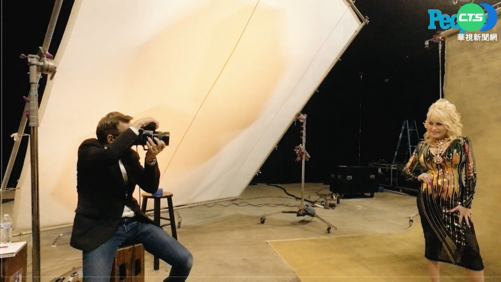 艱難中展高度! 美時人雜誌推"年度人物"