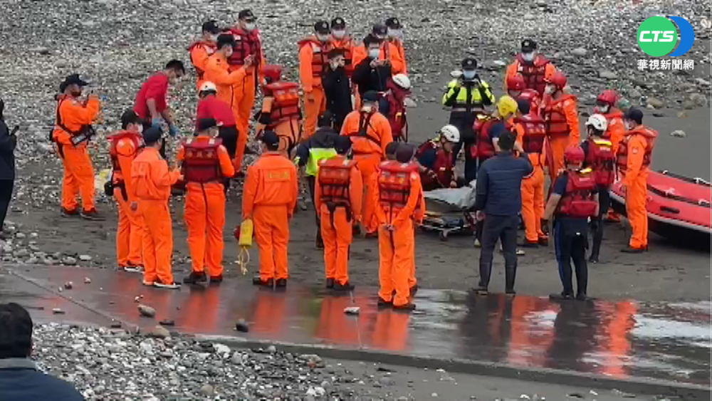 蘇澳豆腐岬風浪大 釣客遭打落海身亡