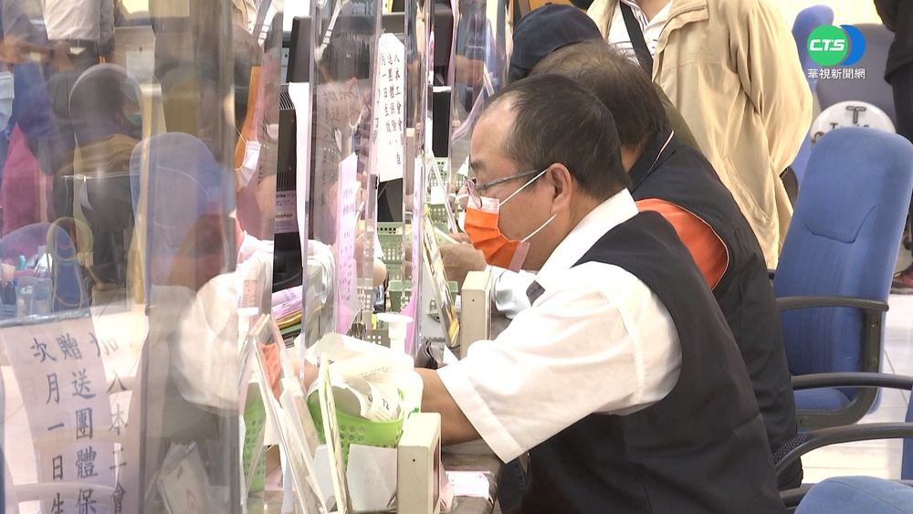 退休金不足! 勞保年金95萬人月領不到2萬