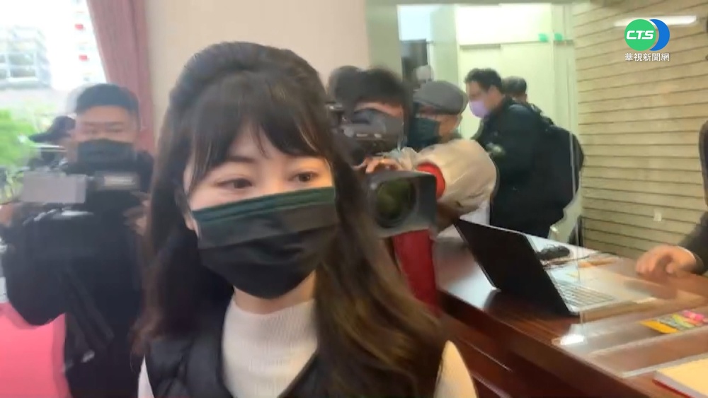 立委高嘉瑜林母靈前遭暴打? 林男疑逼下跪