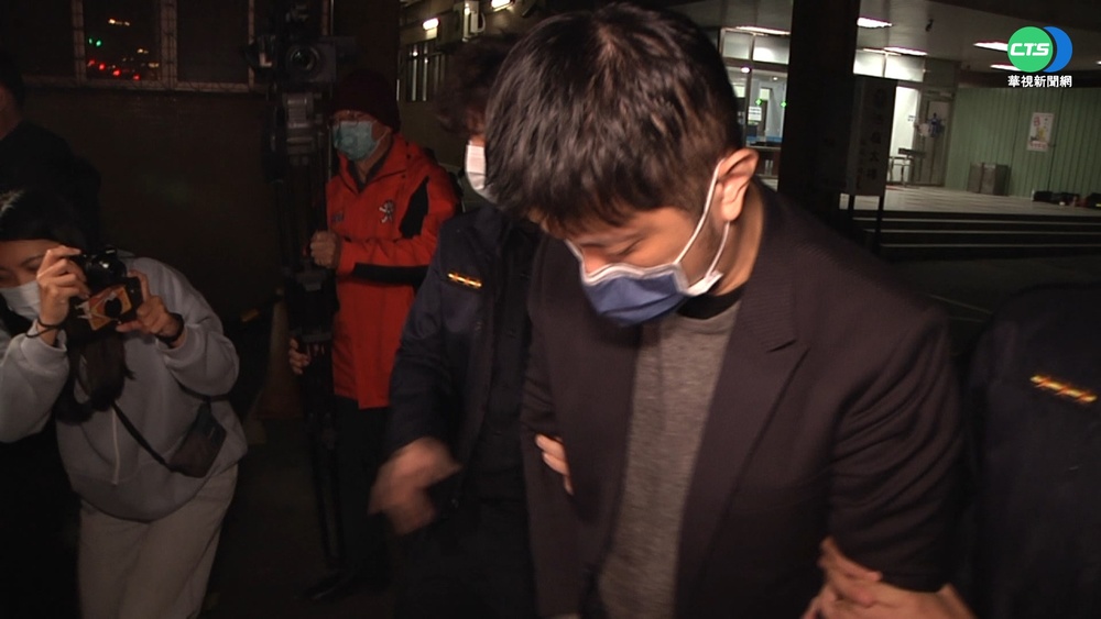 林秉樞爆操作網軍 扯出"母湯害台灣"粉專