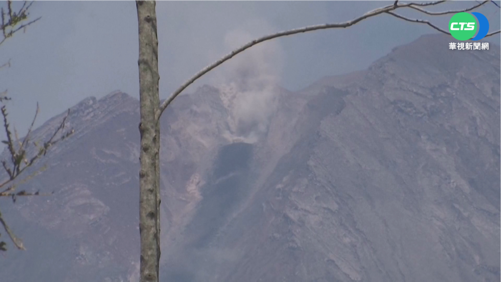 印尼火山爆發34死16失蹤 撤離2千戶