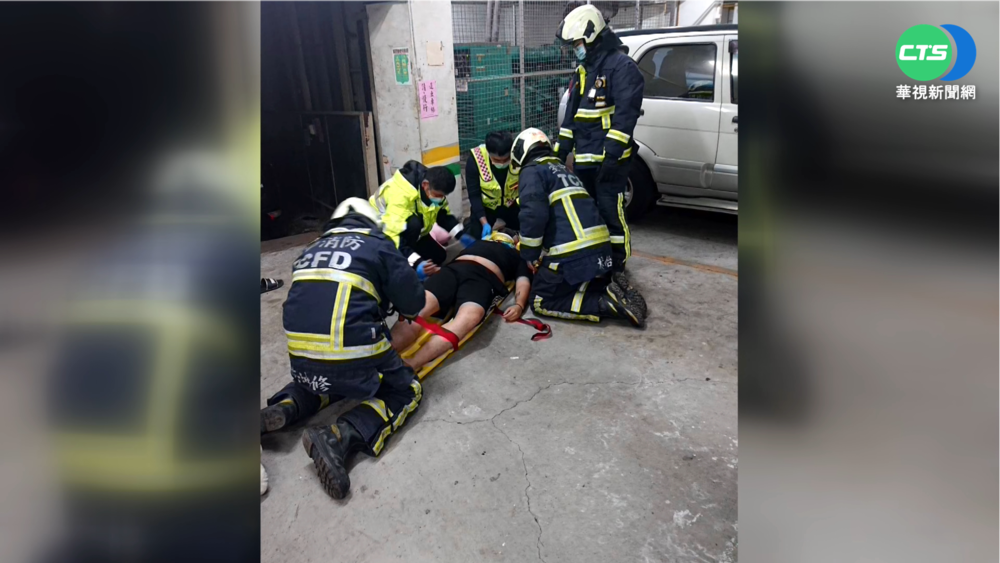 機械車位突墜B2 車內2人受傷送醫