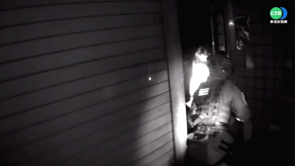 把風犬狂叫也沒用! 警攻破非法賭場