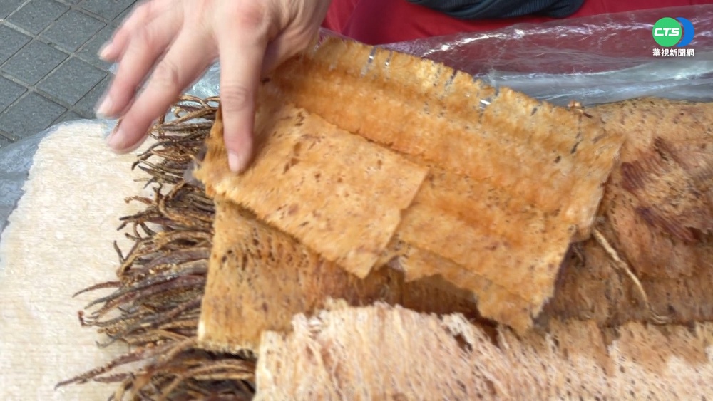 遊客怨買到"縮水"烤魷魚 小琉球業者:誤會