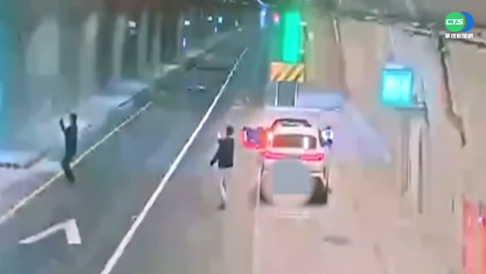 蘇花改觀音隧道忘情跳舞 男子恐挨罰