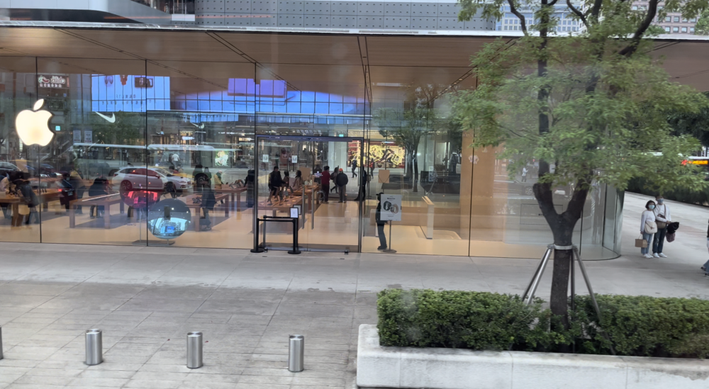 雙層餐車繞行台北市大安區、信義區知名地標