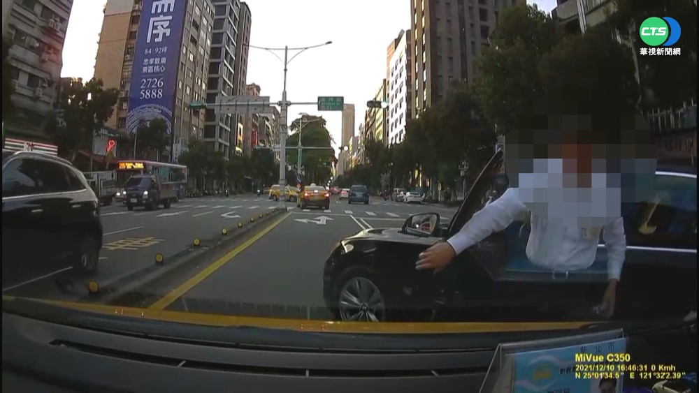 專車變道路惡霸? 立院:駕駛證件早作廢