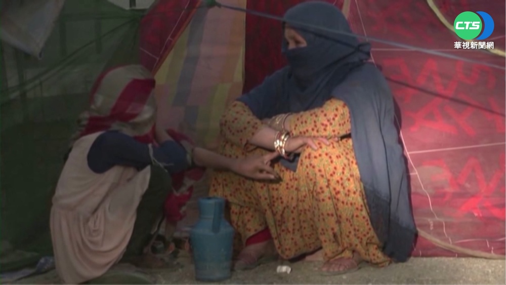阿富汗寒流降雪 難民飢寒交迫難度日