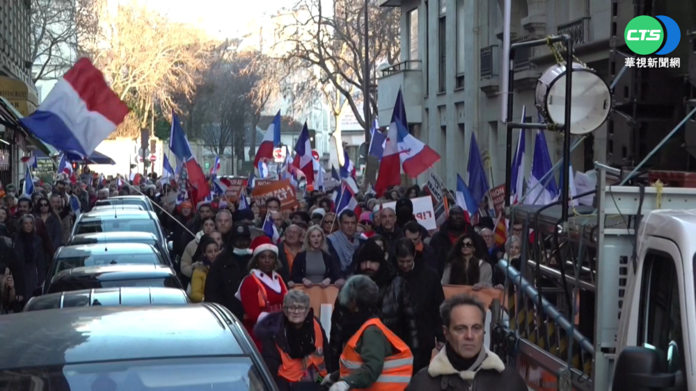 防疫情!法推疫苗通行證 巴黎取消跨年煙火