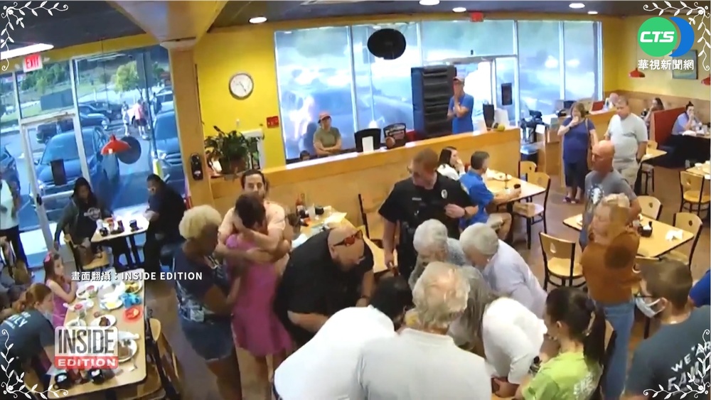 外媒回顧2021驚險救援 路人化身英雄