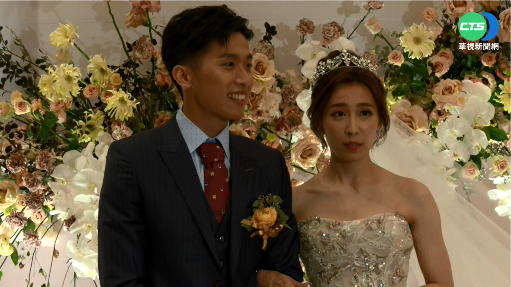 愛情長跑6年 "鞍馬王子"李智凱迎娶嬌妻