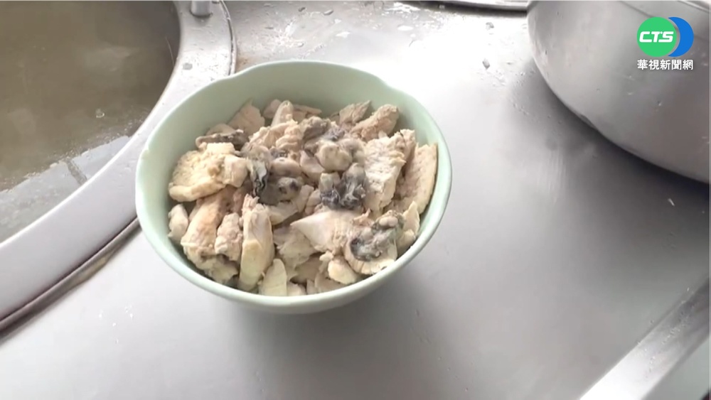 虱目魚粥用料"炸裂" 銅板價50元呷飽飽!