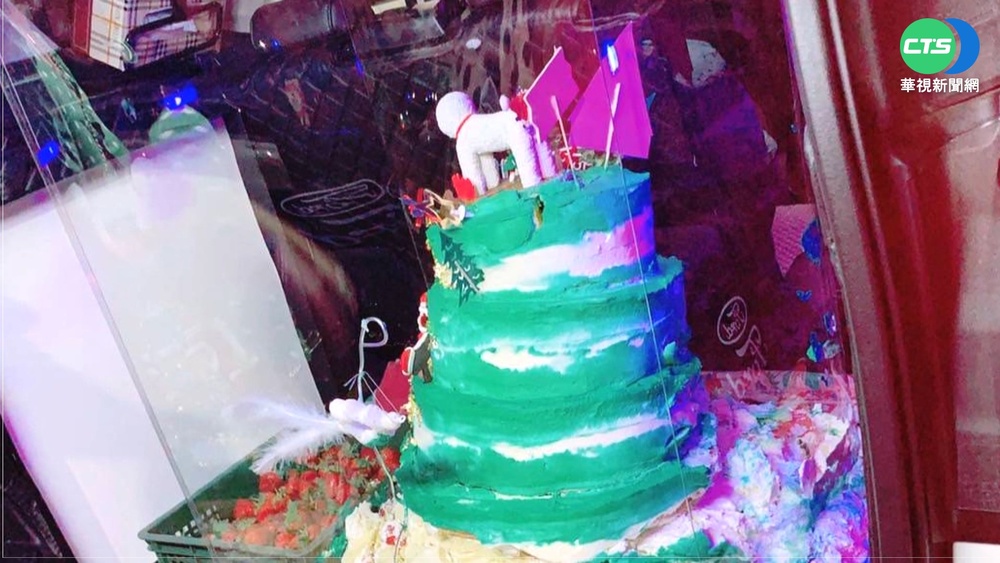 2.1萬蛋糕成"土石流" 消費者怒喊退全額