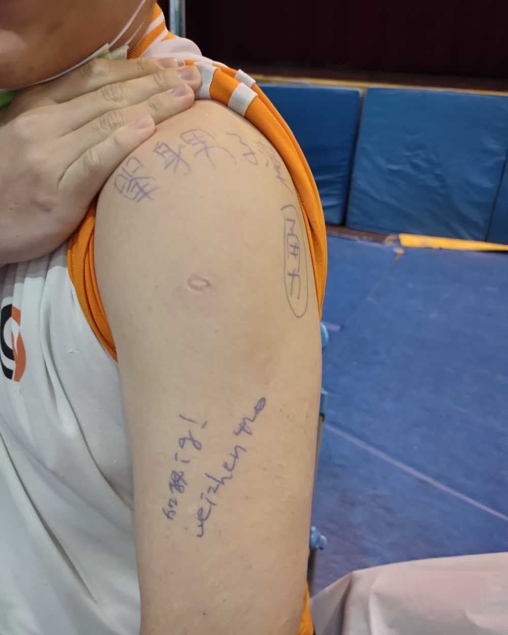 (翻攝/臉書《爆廢公社》)