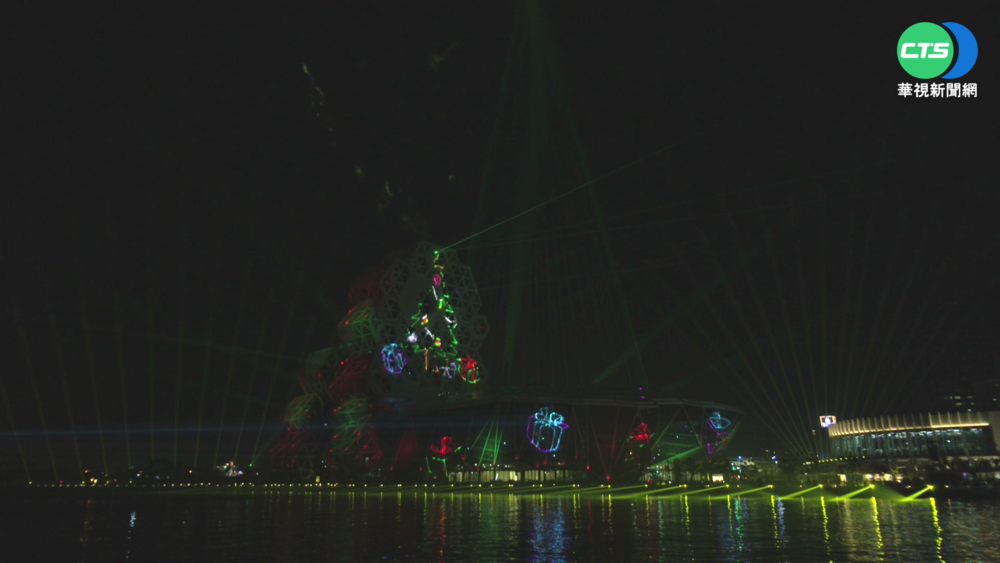 全台最大! 高雄"耶誕主燈"璀璨亮燈