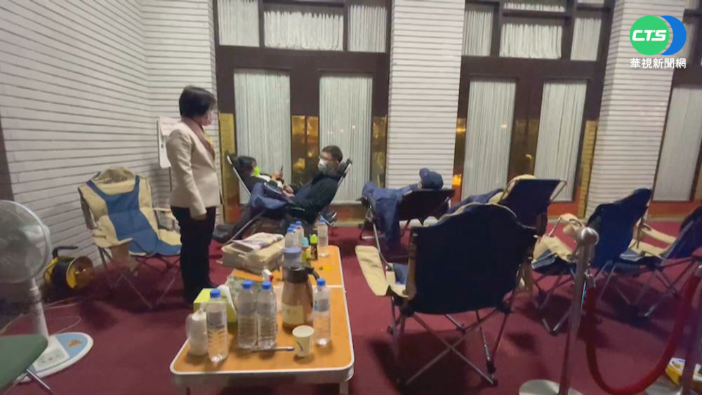 綠委輪值守議場 確保地制法今排入議程