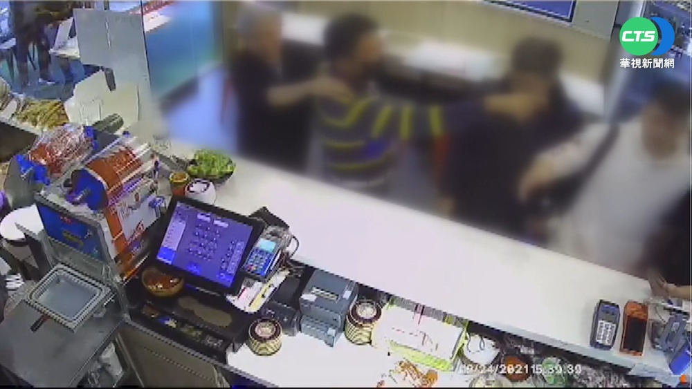 店內抽菸遭勸阻 男怒嗆"見一次打一次"