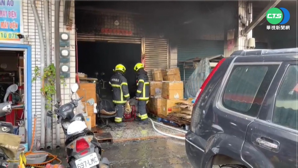 疑妻外遇.離婚談不攏 男怒丟汽油彈縱火