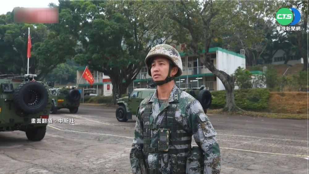 疑威嚇選後港民?! 解放軍駐港部隊演練