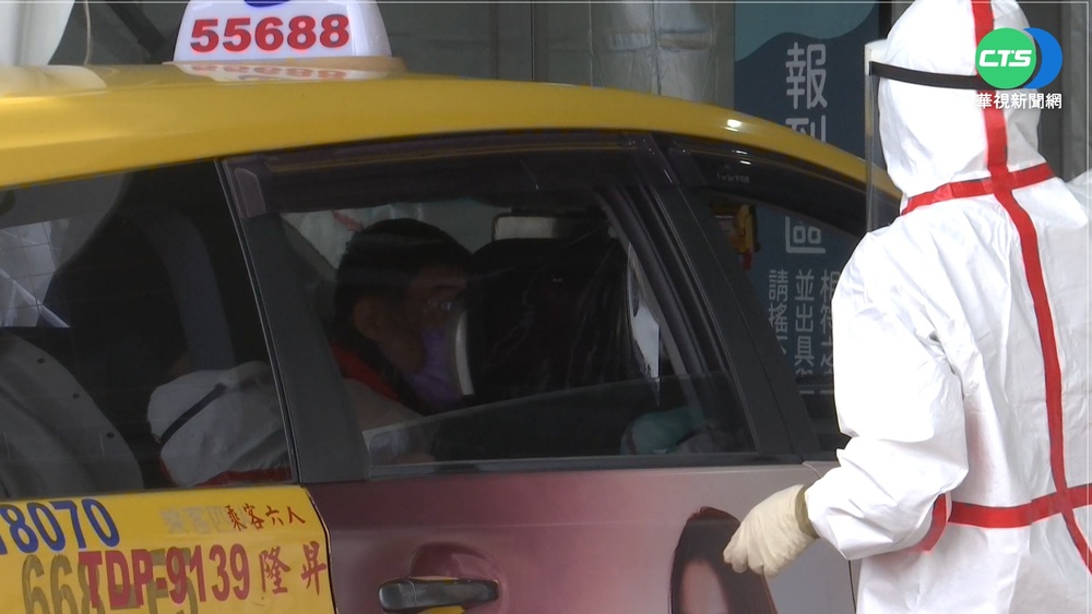 北市車來速篩檢 女控"被壓頭"爆發口角