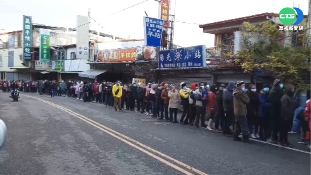 全台最高海拔快打站!上千移工排隊接種