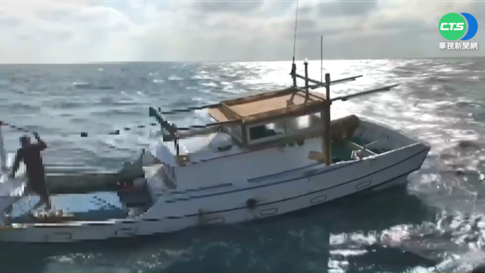 澎湖漁船故障失聯 海巡出動順利救援