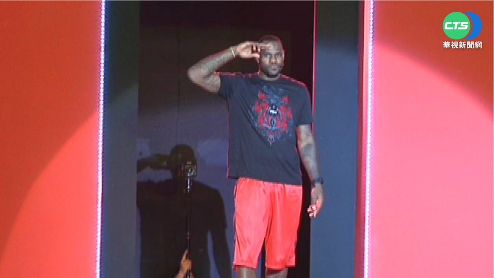 稱新冠病毒似流感挨批 詹皇:不予置評