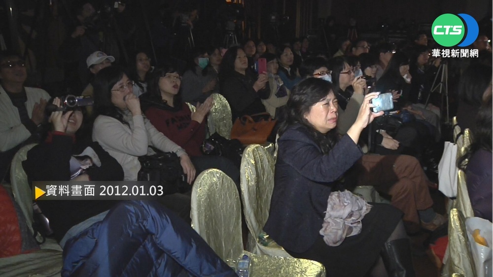 【歷史上的今天】反共戰士授田補償金發放 榮民大排長龍