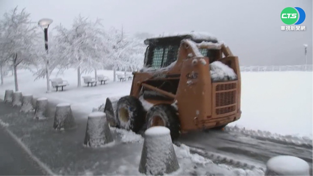 華府暴風雪日降22公分! 交通亂.斷電停課